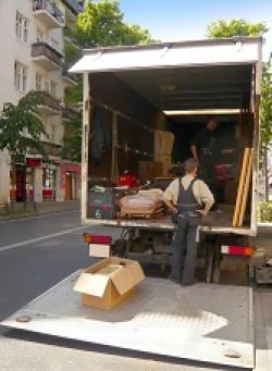 france moving van